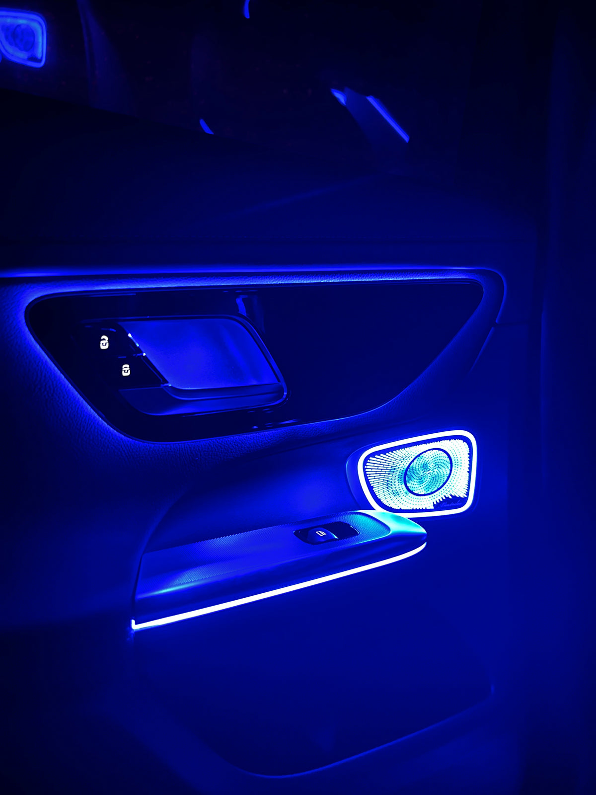 Fully ambient upgrade for Mercedes C-class 2021-2023
